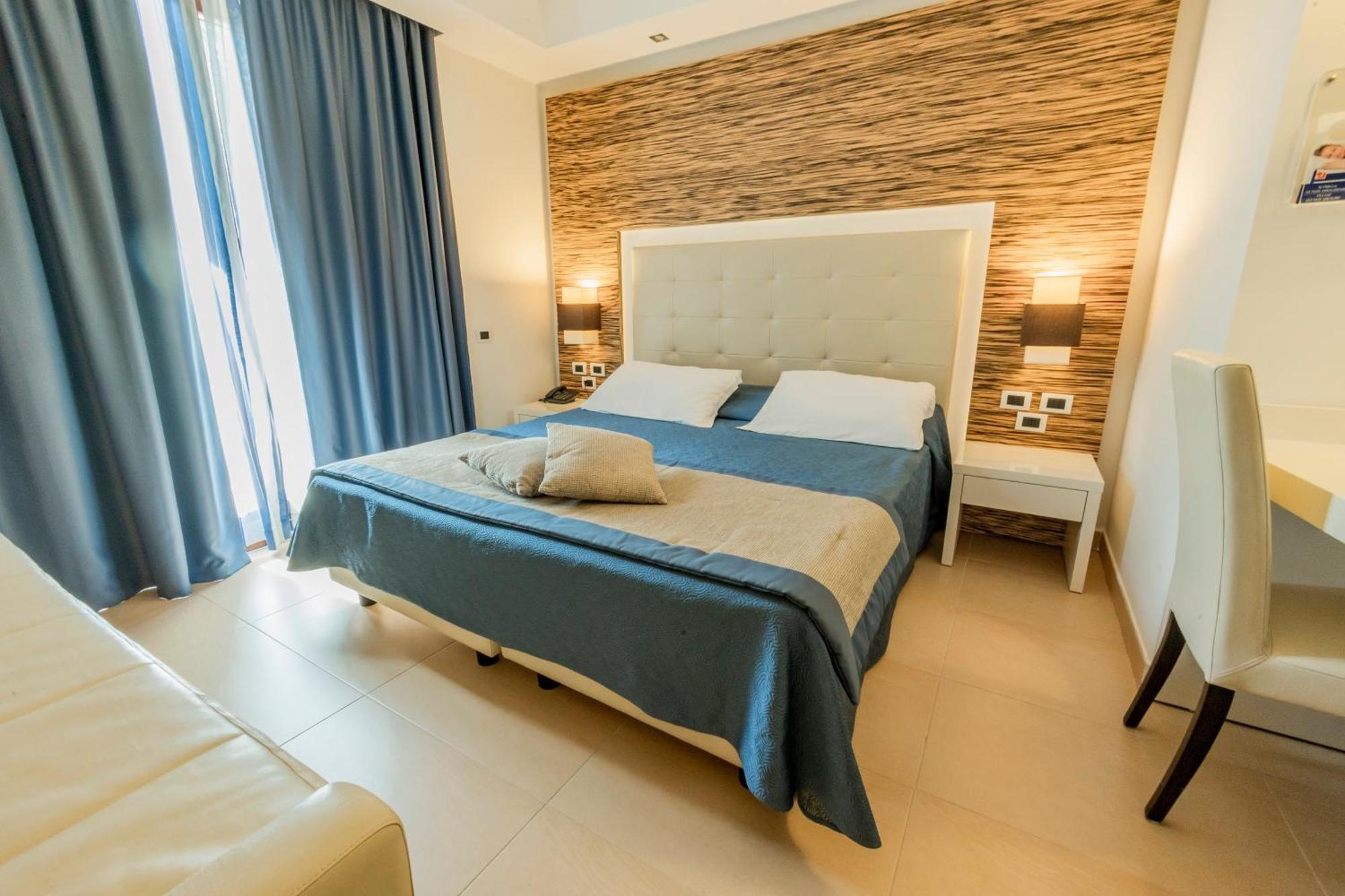 Prince Franklyn Hotel Santa Maria di Castellabate Exteriör bild