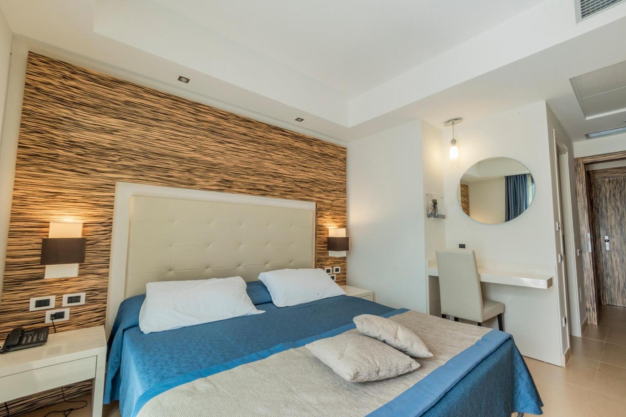 Prince Franklyn Hotel Santa Maria di Castellabate Exteriör bild
