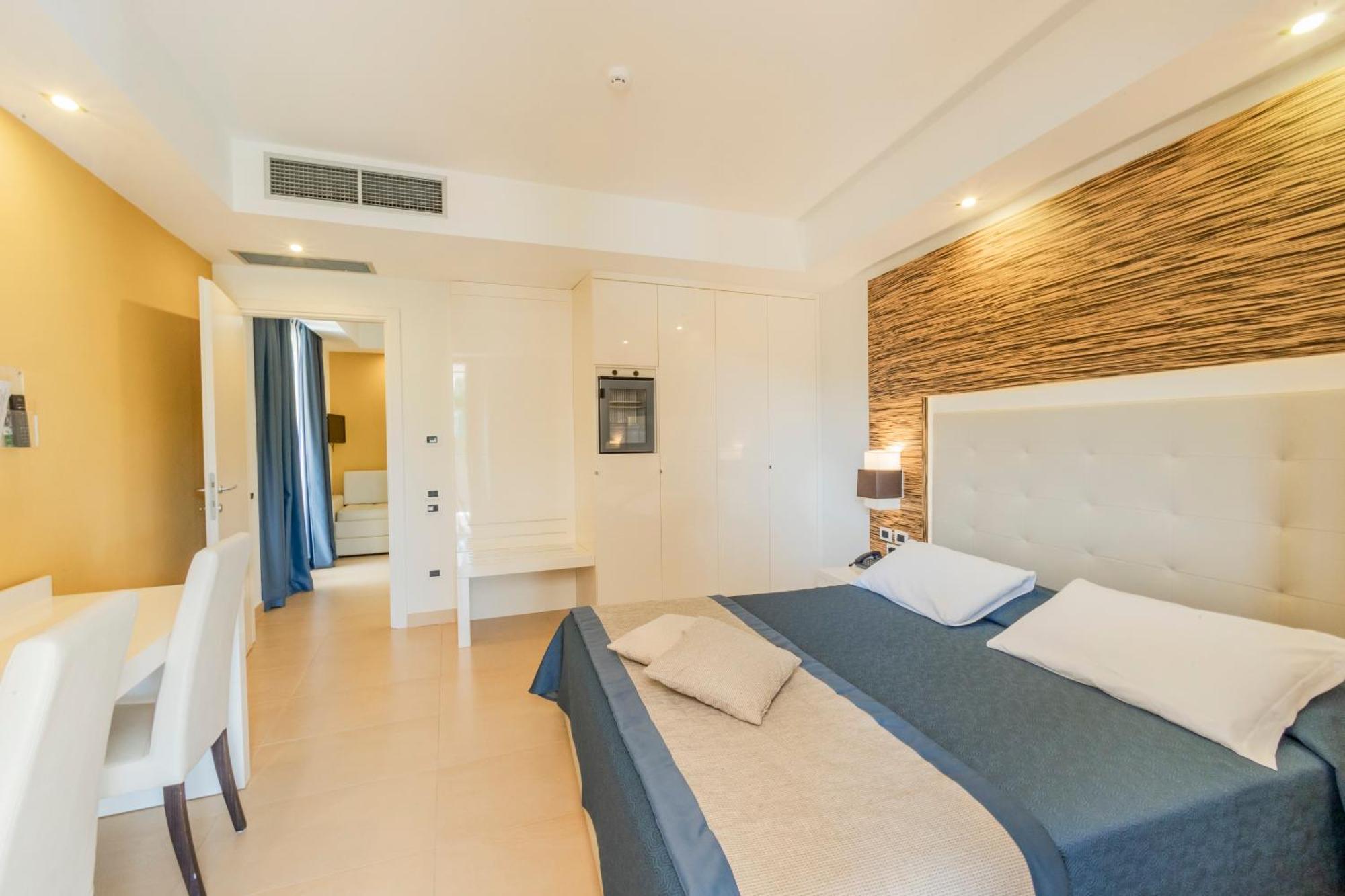 Prince Franklyn Hotel Santa Maria di Castellabate Exteriör bild