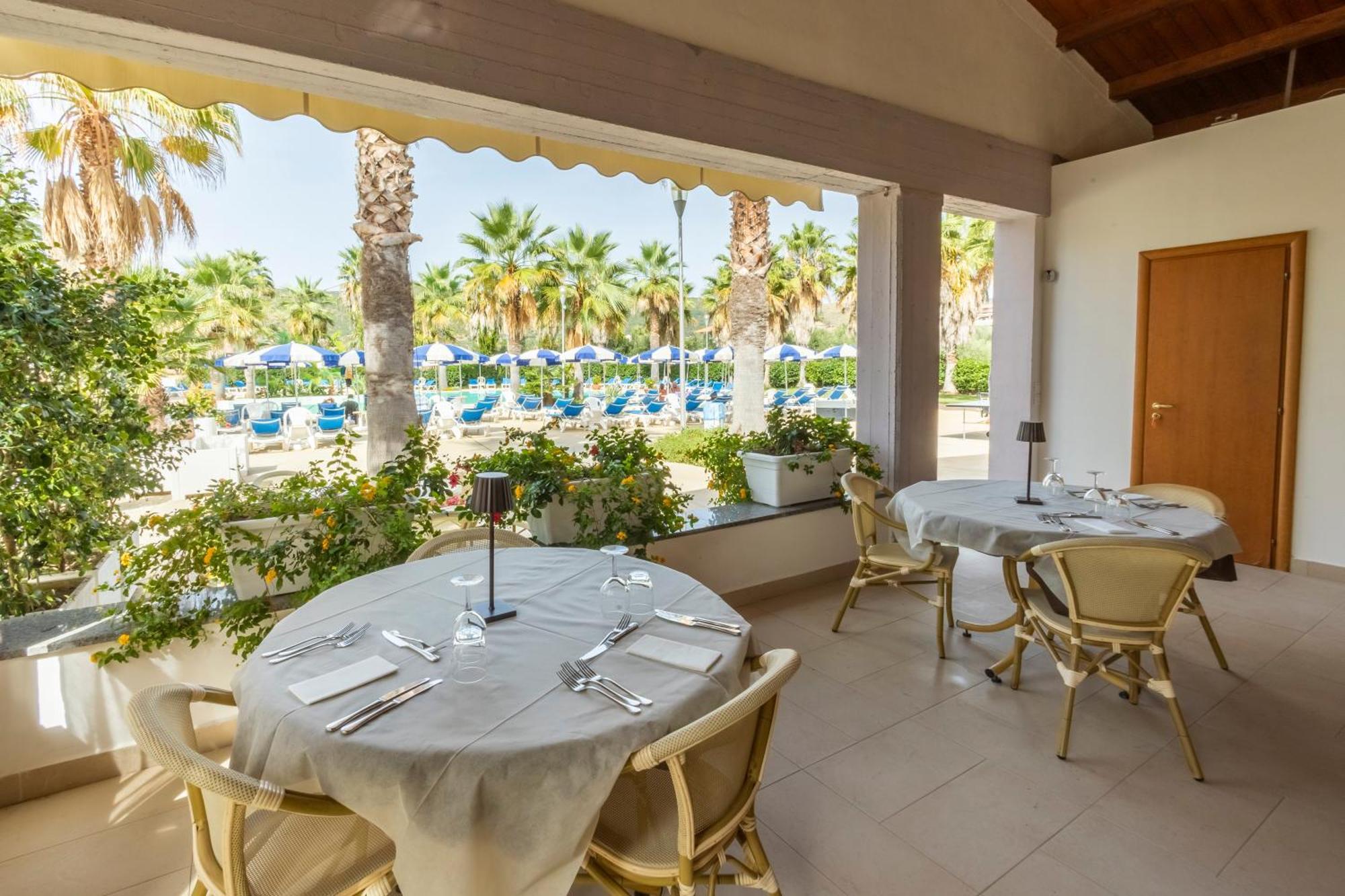 Prince Franklyn Hotel Santa Maria di Castellabate Exteriör bild
