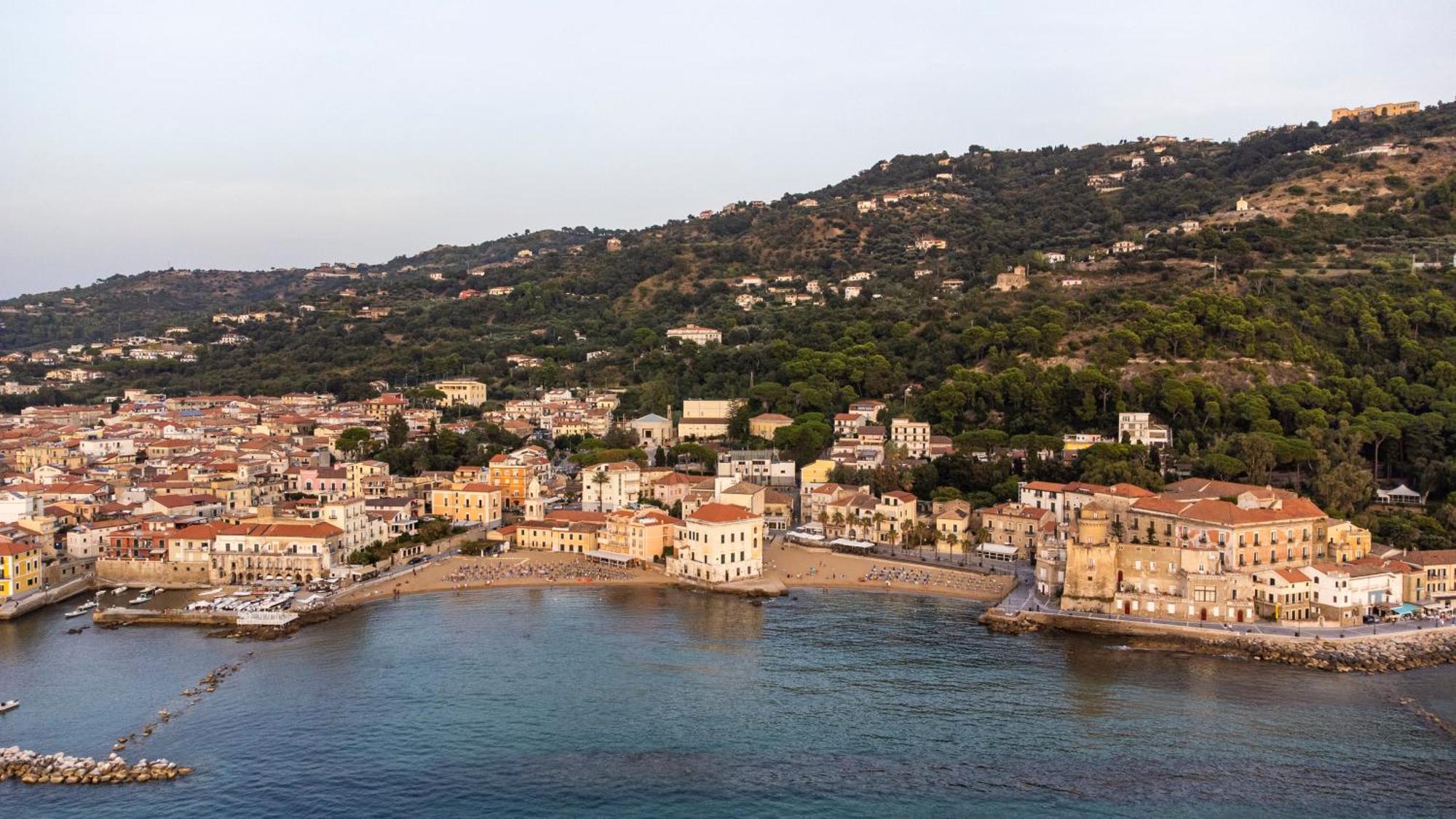 Prince Franklyn Hotel Santa Maria di Castellabate Exteriör bild