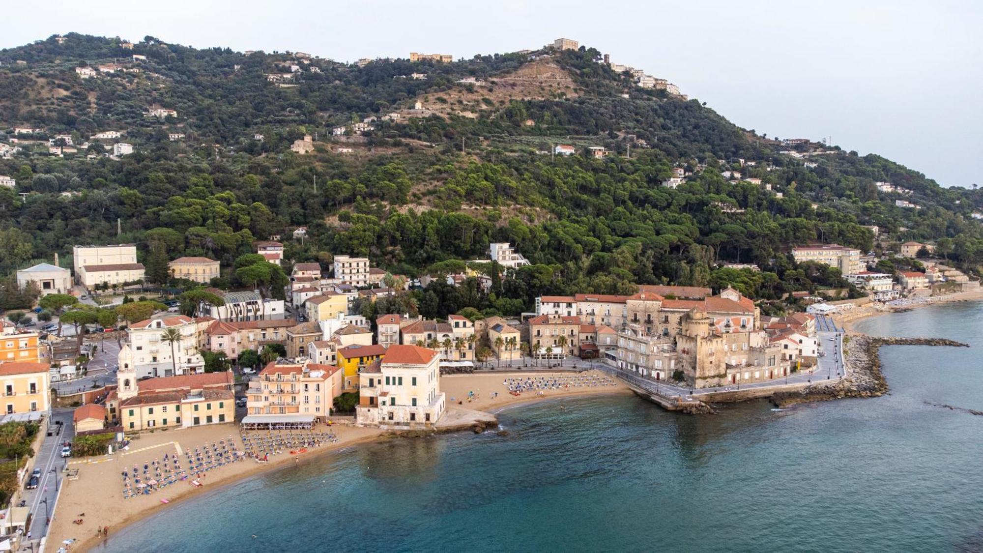 Prince Franklyn Hotel Santa Maria di Castellabate Exteriör bild