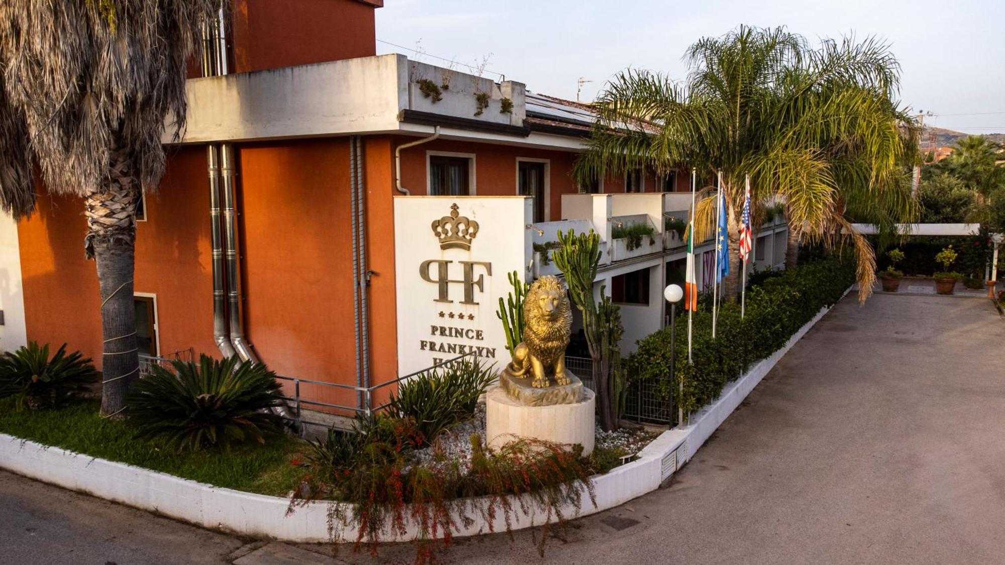 Prince Franklyn Hotel Santa Maria di Castellabate Exteriör bild