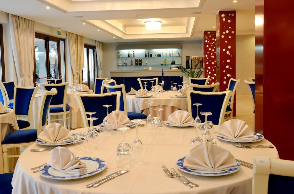 Prince Franklyn Hotel Santa Maria di Castellabate Exteriör bild